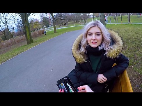 ❤️ Drénkt e Frieme säi waarme Spuer fir Suen - Blowjob am Park vum Eva Elfie Porno fb op lb.sexygirlspics-com.ru